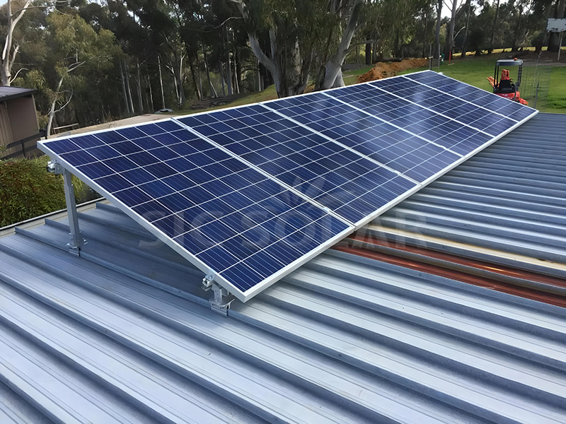Kantelmontage voor plat dak van zonnepaneel