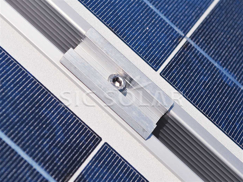 Eenvoudig te installeren middenklem op zonne-energie