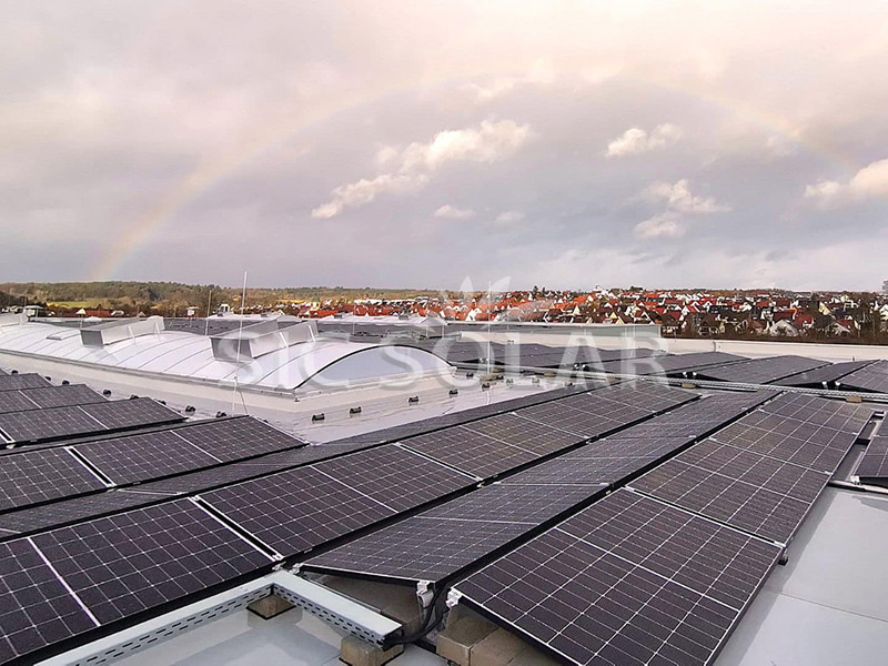 200KW plat dak zonnepaneel montagesysteem in Italië