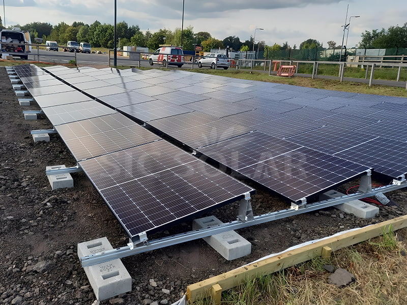 80KW zonne-ballastmontagesysteem voor grond- en plat dak in Groot-Brittannië