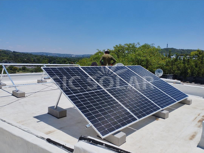10KW plat dak zonne-montagebeugelsysteem in Zuid-Afrika