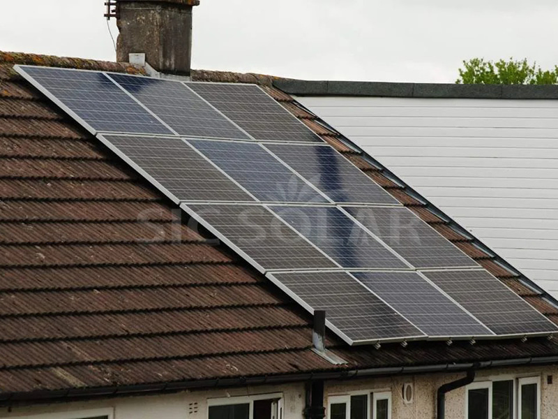 10 kW zonnepanelen voor op een hellend dak in Ierland