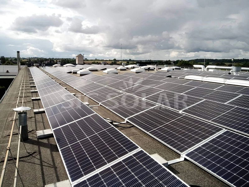 300KW montagesysteem voor zonnepanelen op plat dak in Denemarken
