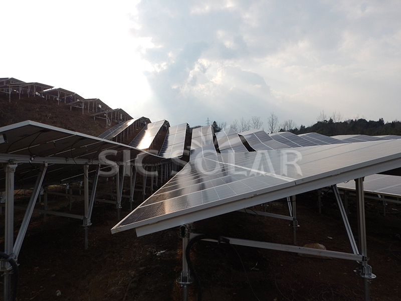 3MW grondgemonteerde zonnepaneelsystemen in Zuid-Afrika